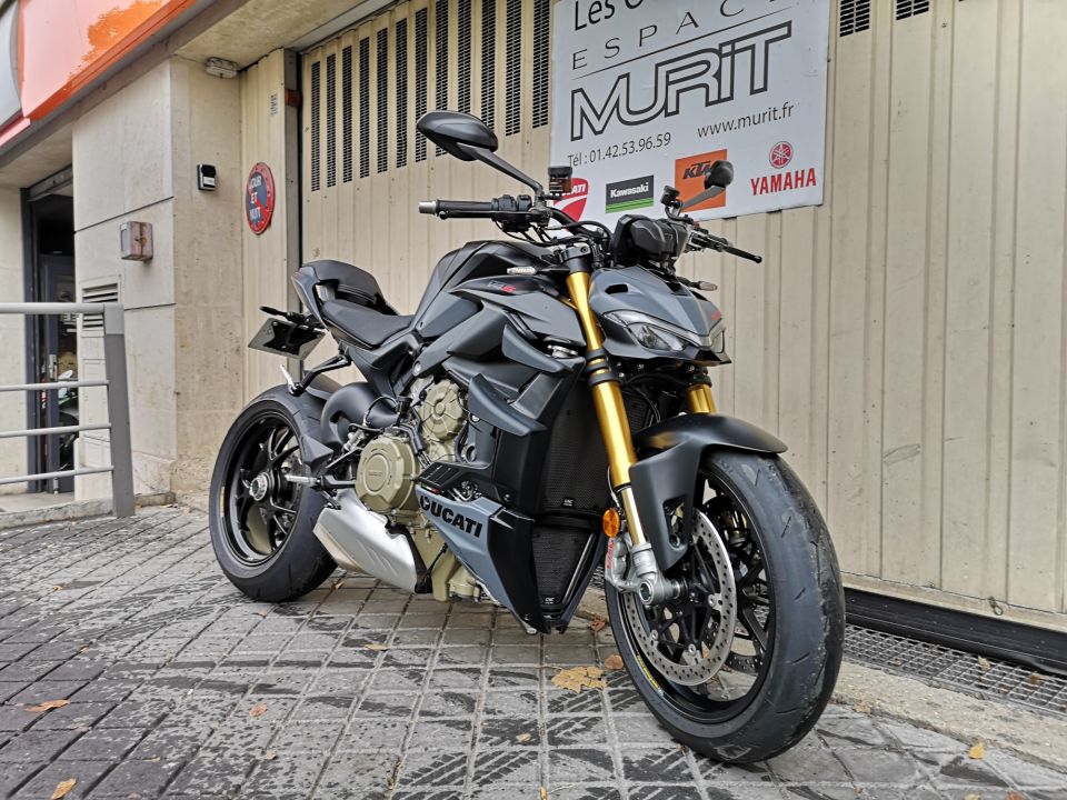 DUCATI STREETFIGHTER V4S 40