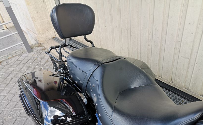 HARLEY-DAVIDSON HARLEY-DAVIDSON ROAD KING SPECIAL FLHRXS 12
