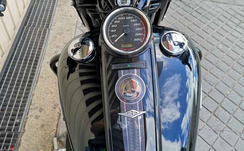 HARLEY-DAVIDSON HARLEY-DAVIDSON ROAD KING SPECIAL FLHRXS 4