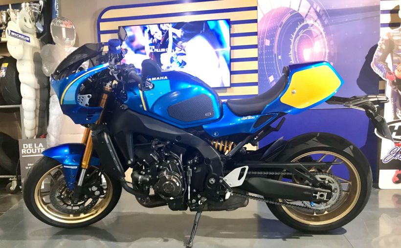 YAMAHA XSR 900 ABS 1