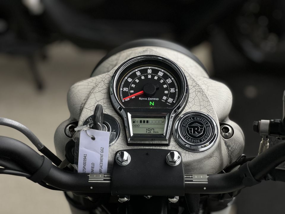 ROYAL ENFIELD CLASSIC 7