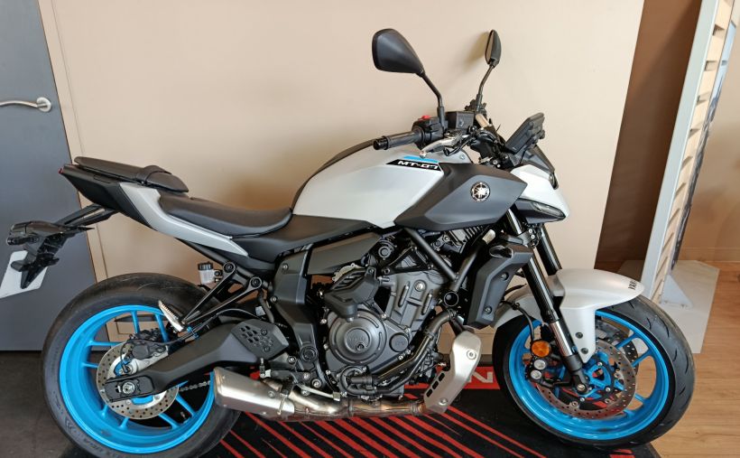 YAMAHA MT-07 Y-AMT 0