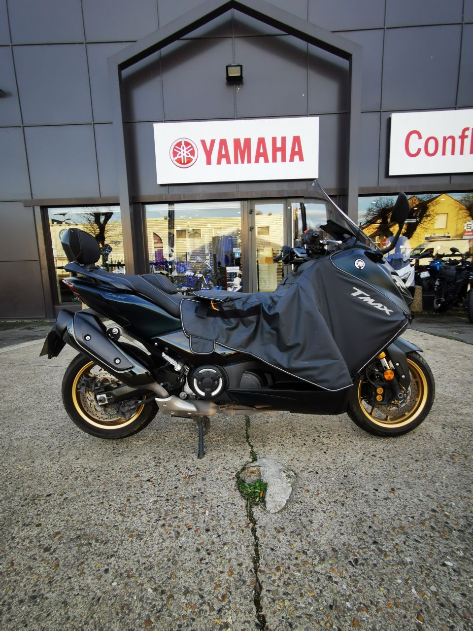 YAMAHA XP T-MAX 560 TECH MAX 2