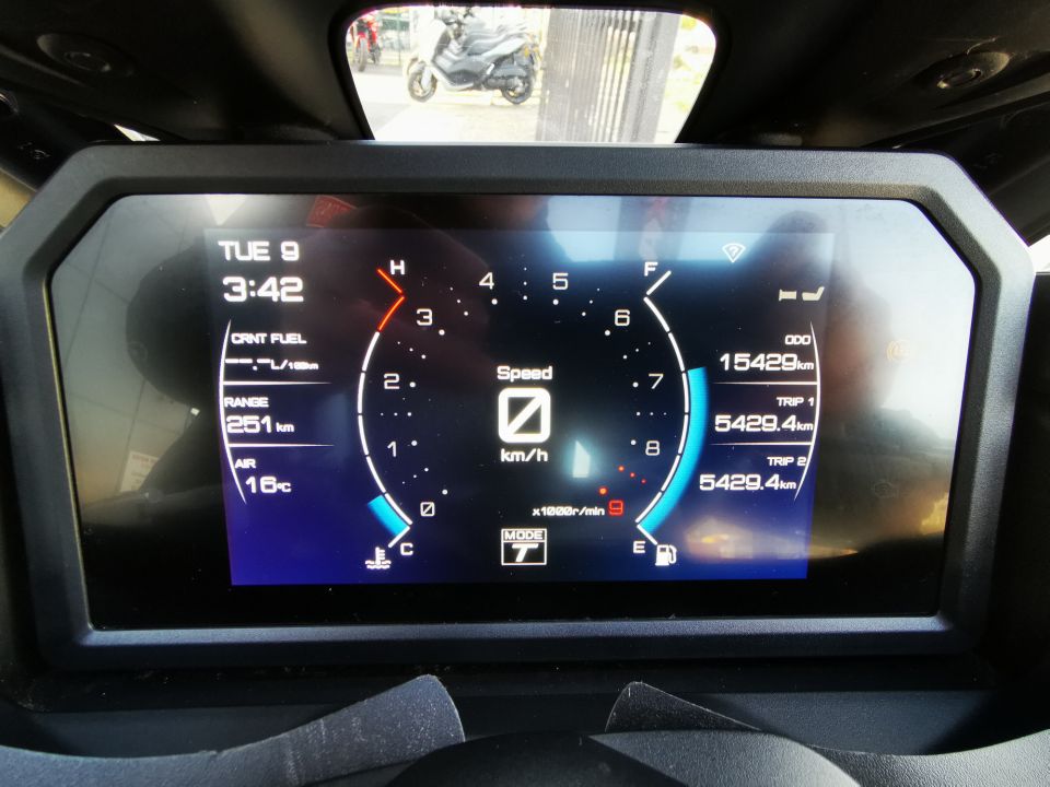 YAMAHA XP T-MAX 560 TECH MAX 3