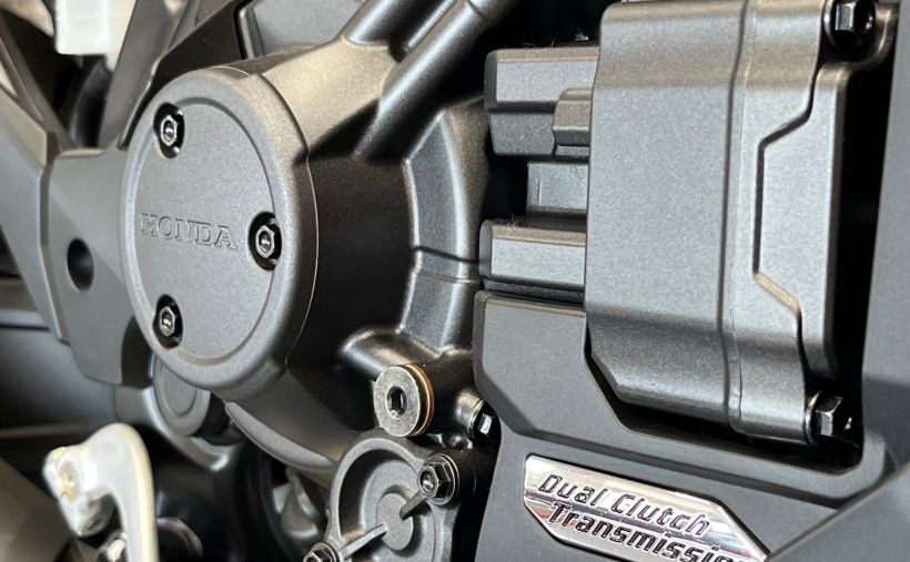 HONDA NT 1100 2