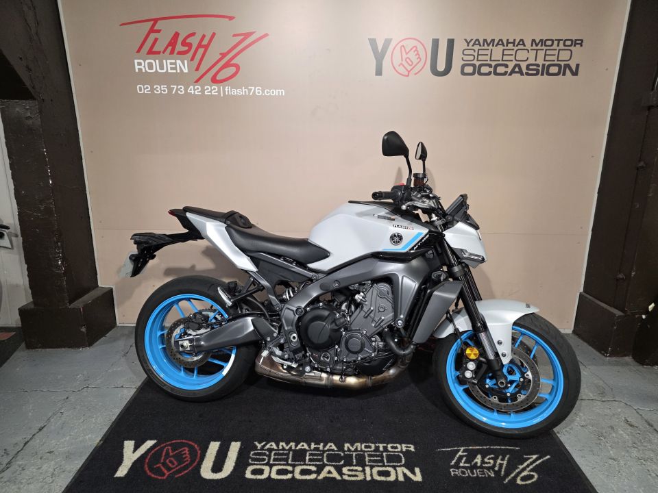 YAMAHA MT-09 0