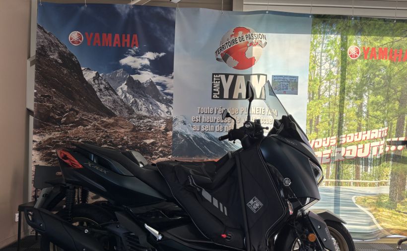 YAMAHA XMAX 125 TECH MAX 0