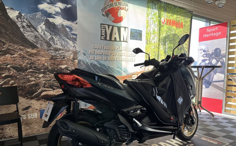 YAMAHA XMAX 125 TECH MAX 2