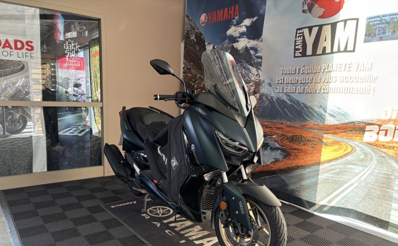 YAMAHA XMAX 125 TECH MAX 1