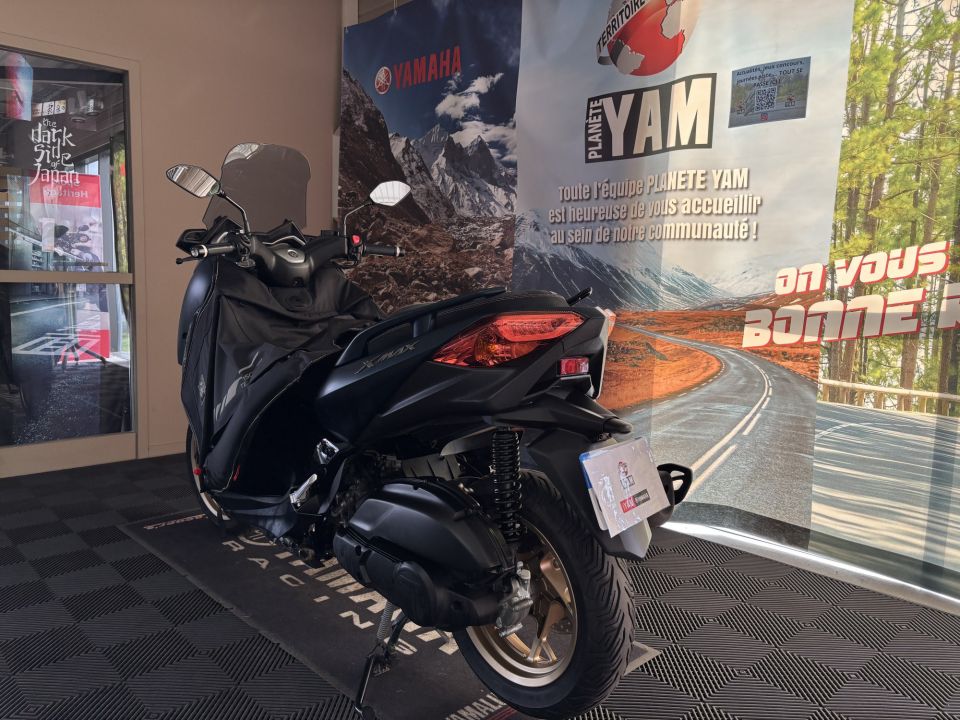 YAMAHA XMAX 125 TECH MAX 6
