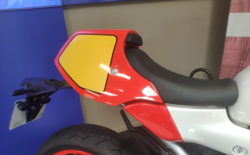 YAMAHA XSR 900 GP 3