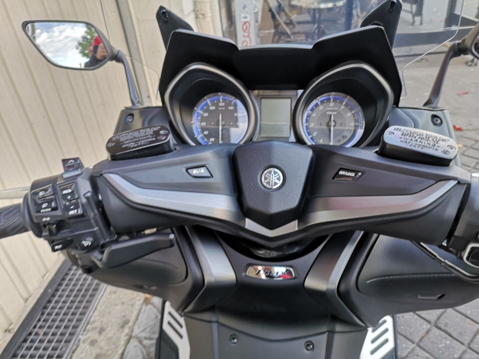 YAMAHA XP T-MAX 560 TECH MAX 4