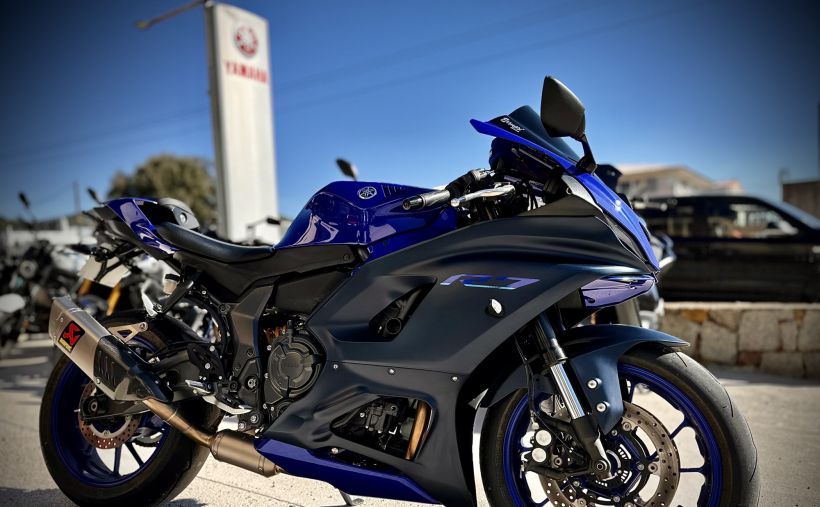 YAMAHA YZF-R7 1