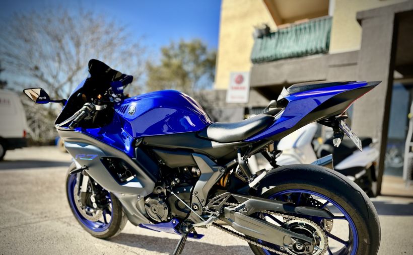 YAMAHA YZF-R7 2
