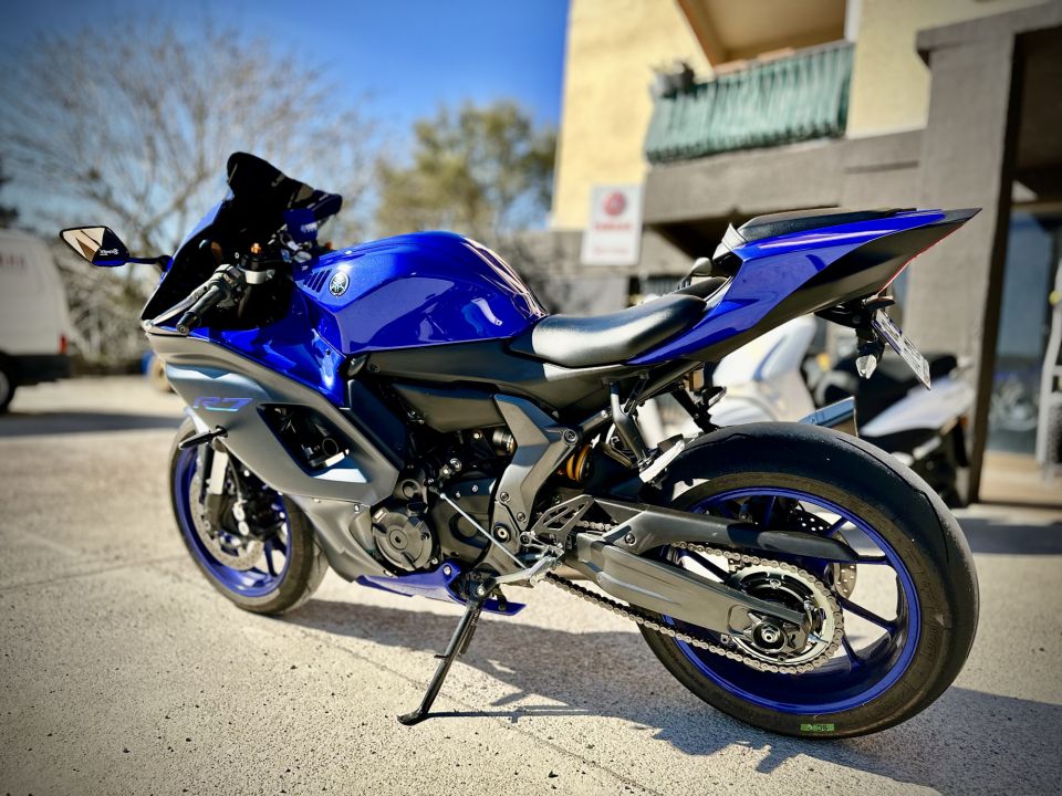YAMAHA YZF-R7 2