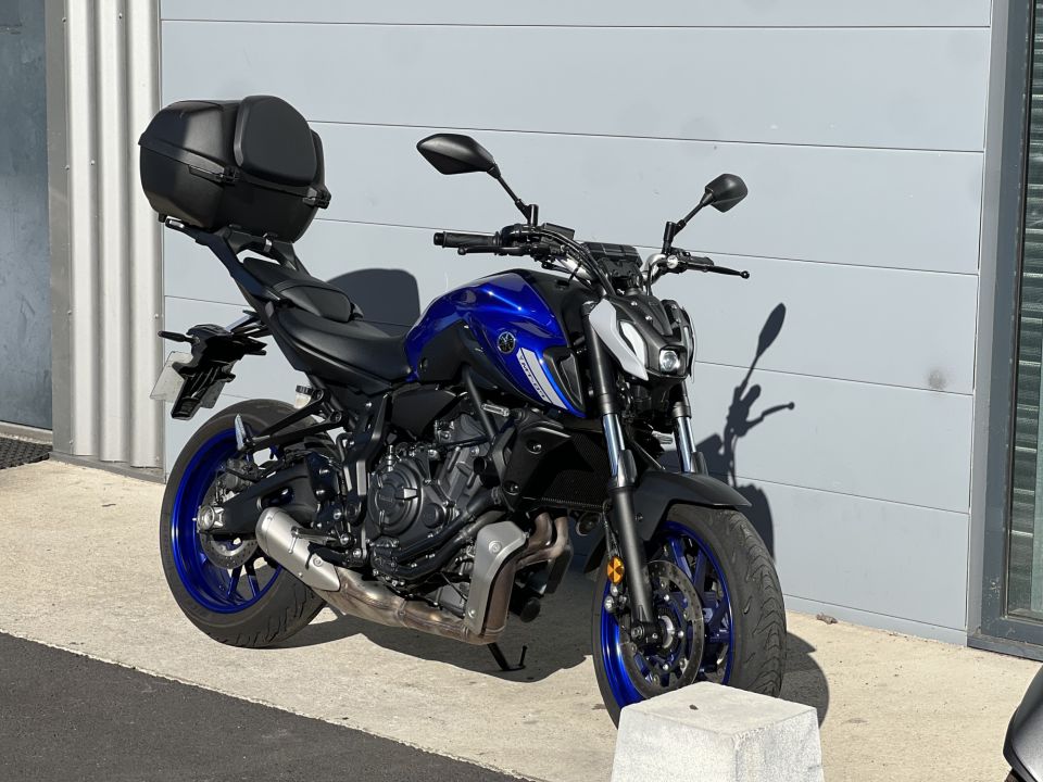 YAMAHA MT-07 1