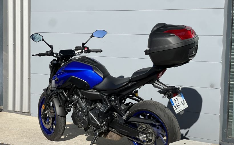 YAMAHA MT-07 5