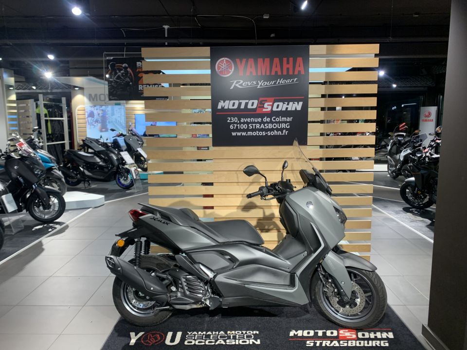 YAMAHA XMAX 125 0