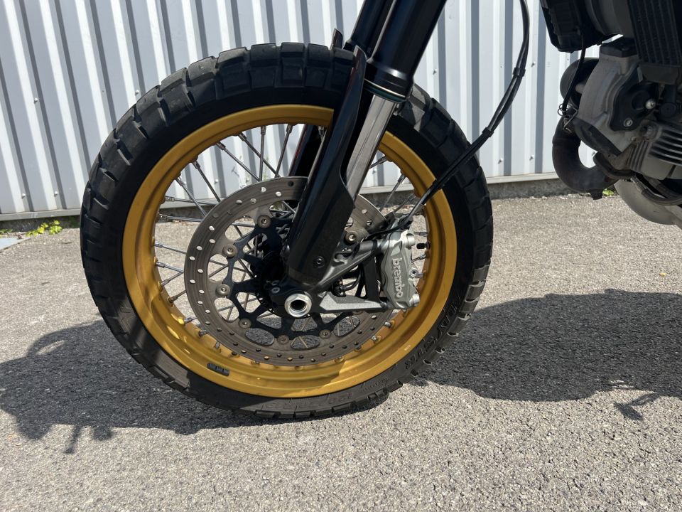DUCATI SCRAMBL. DESERT 36