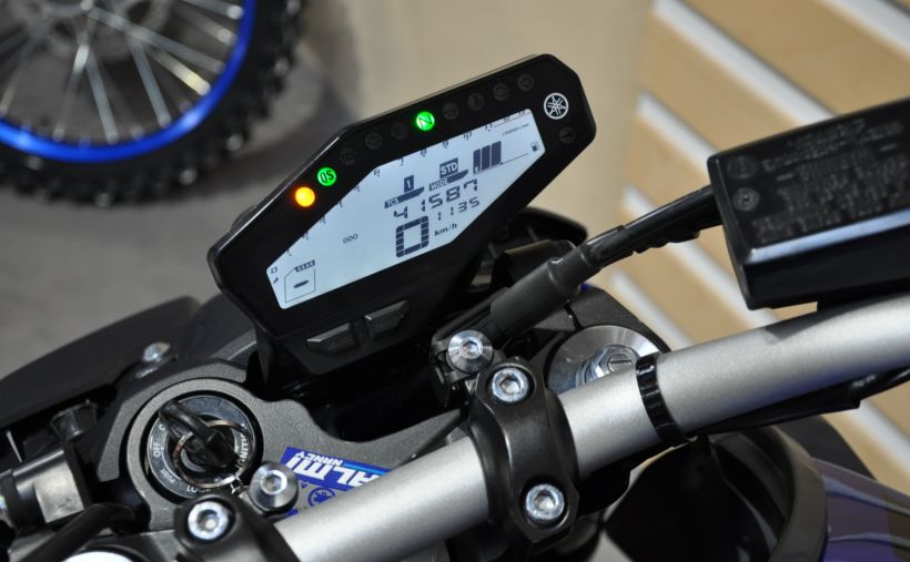 YAMAHA MT-09 12