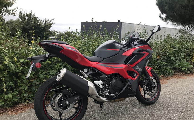 KAWASAKI Ninja 500 SE 4