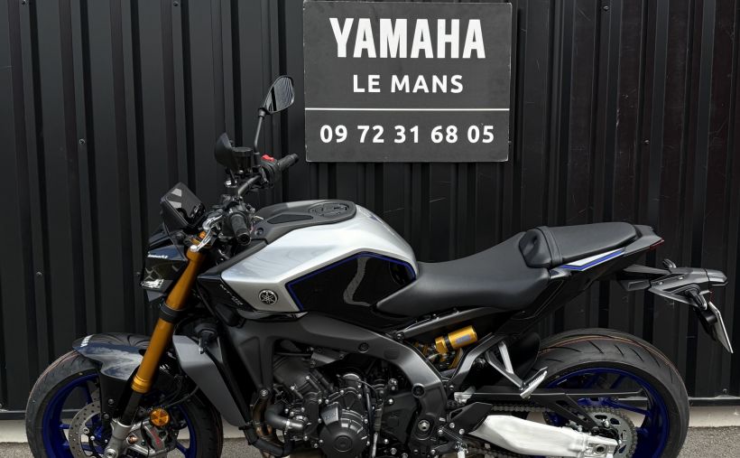 YAMAHA MT-09 SP 4