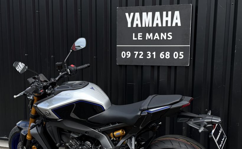 YAMAHA MT-09 SP 5