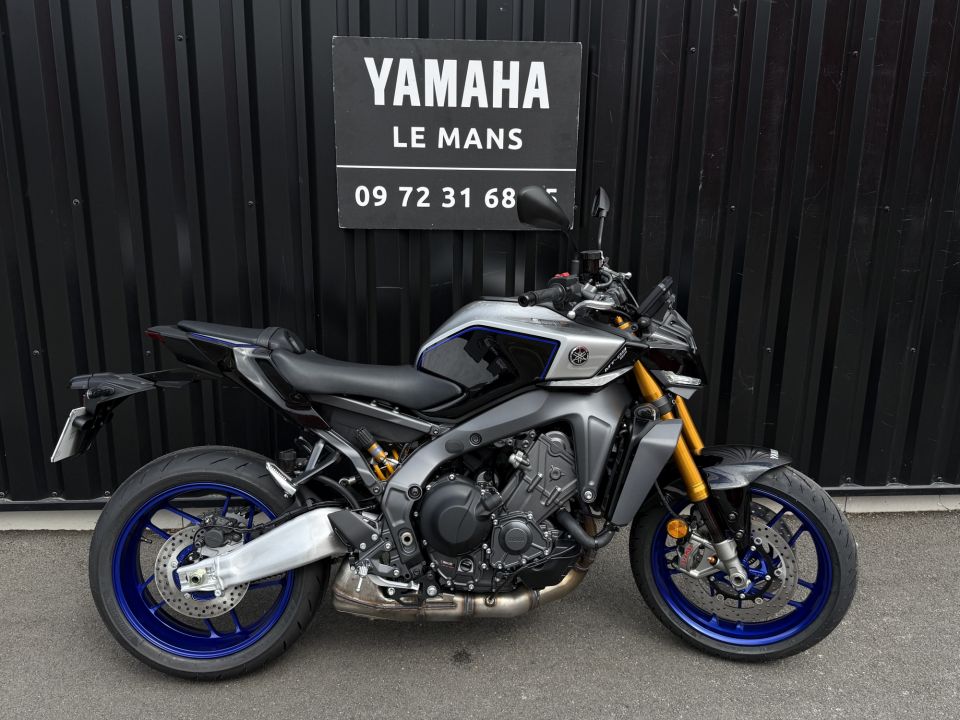 YAMAHA MT-09 SP 5