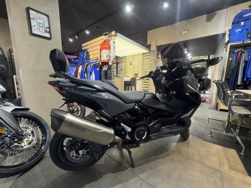 YAMAHA XP T-MAX 560 TECH MAX 2