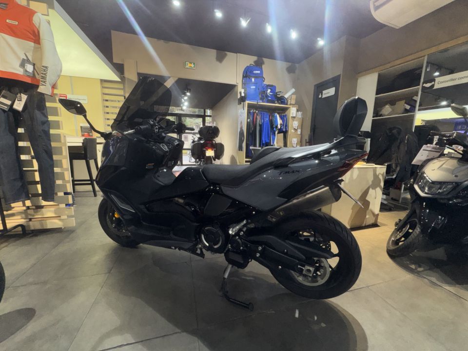 YAMAHA XP T-MAX 560 TECH MAX 3