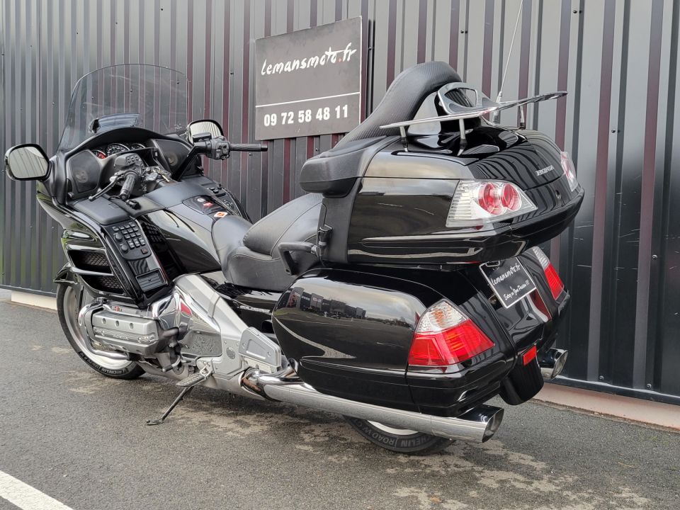 HONDA GL1800 GOLDWING 35