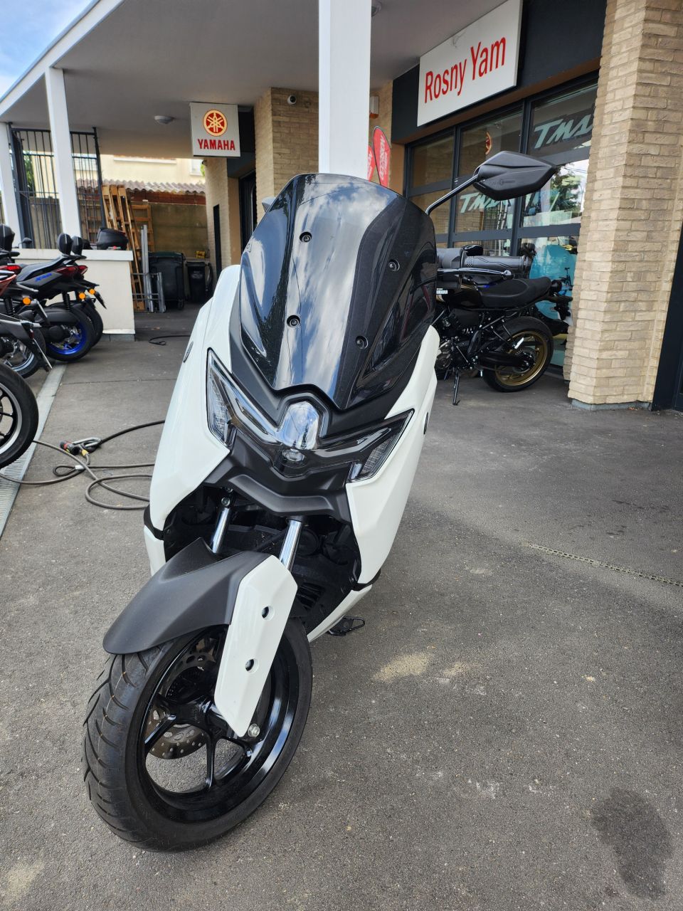 YAMAHA NMAX 125 1