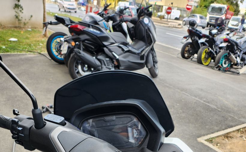 YAMAHA NMAX 125 5