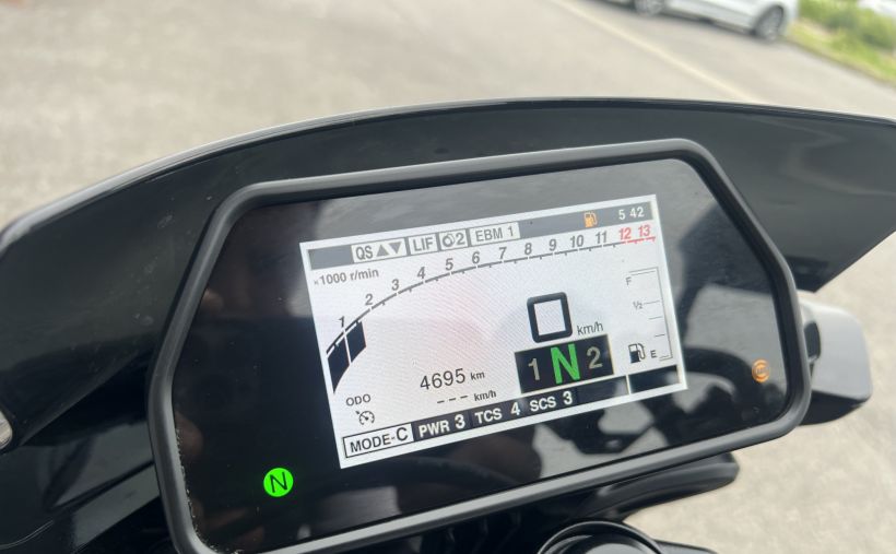 YAMAHA MT-10 36