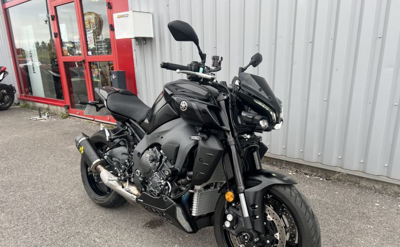 YAMAHA MT-10 12