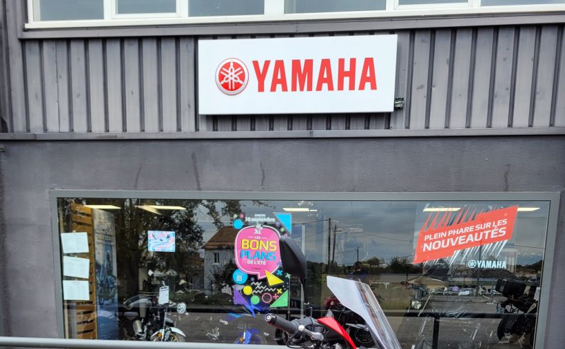 YAMAHA TRACER 7 3