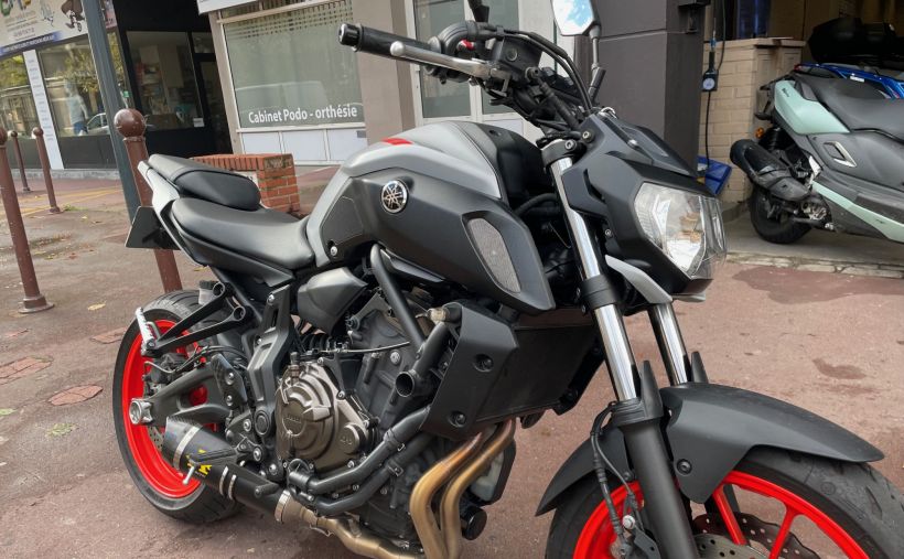 YAMAHA MT 07  MT07 A2 1