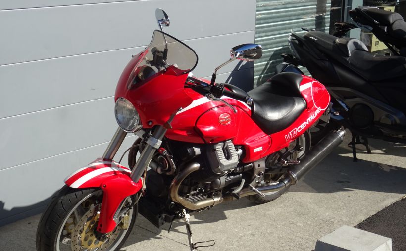 MOTO GUZZI V10 5