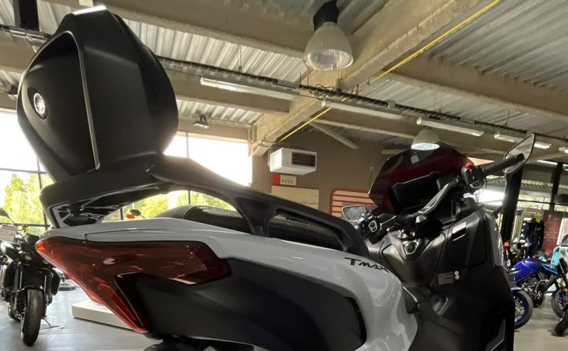 YAMAHA XP T-MAX 560 TECH MAX 4