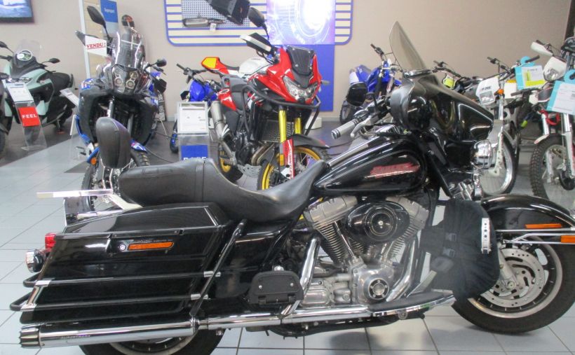HARLEY-DAVIDSON ELECTRA GLIDE STANDARD  UNI 3