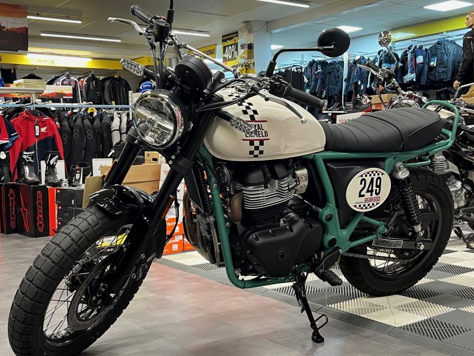 ROYAL ENFIELD BEAR 650 12