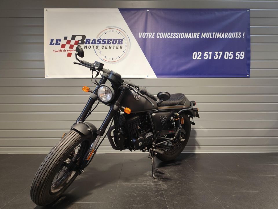 ARCHIVE MOTORCYCLE SCRAMBLER 125 CAFE RACER 12