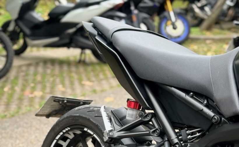 YAMAHA MT-09 2