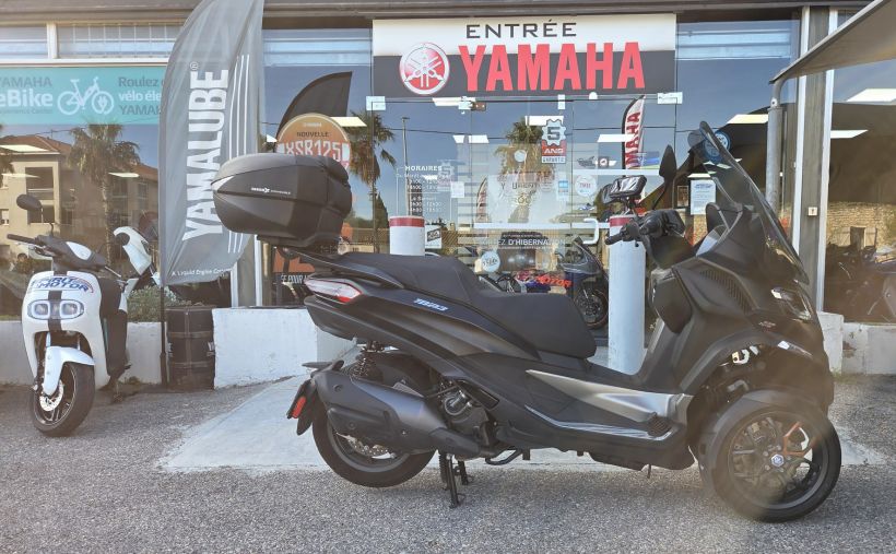 PIAGGIO MP3 530 HPE EXCLUSIVE 1
