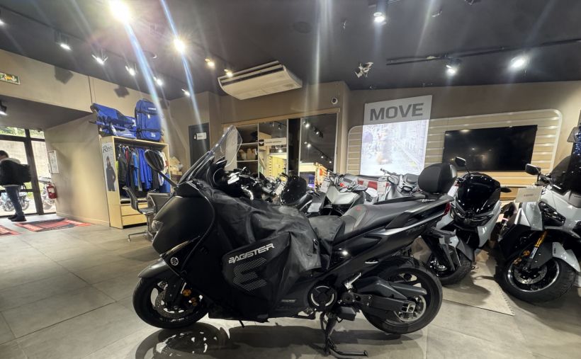 YAMAHA XP T-MAX 560 TECH MAX 1