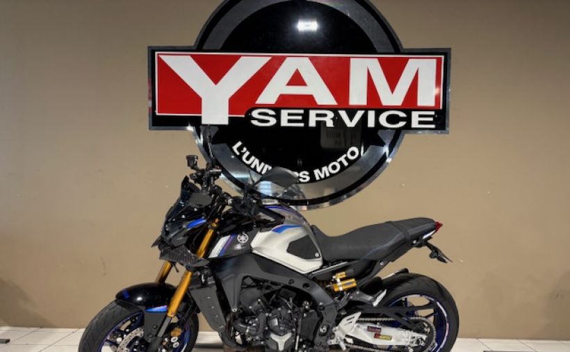 YAMAHA MT-09 SP 1