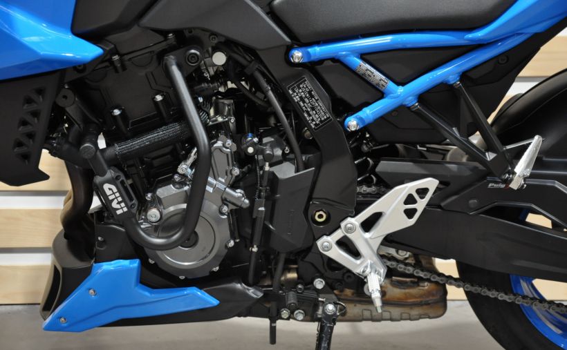 SUZUKI GSX-8S 9
