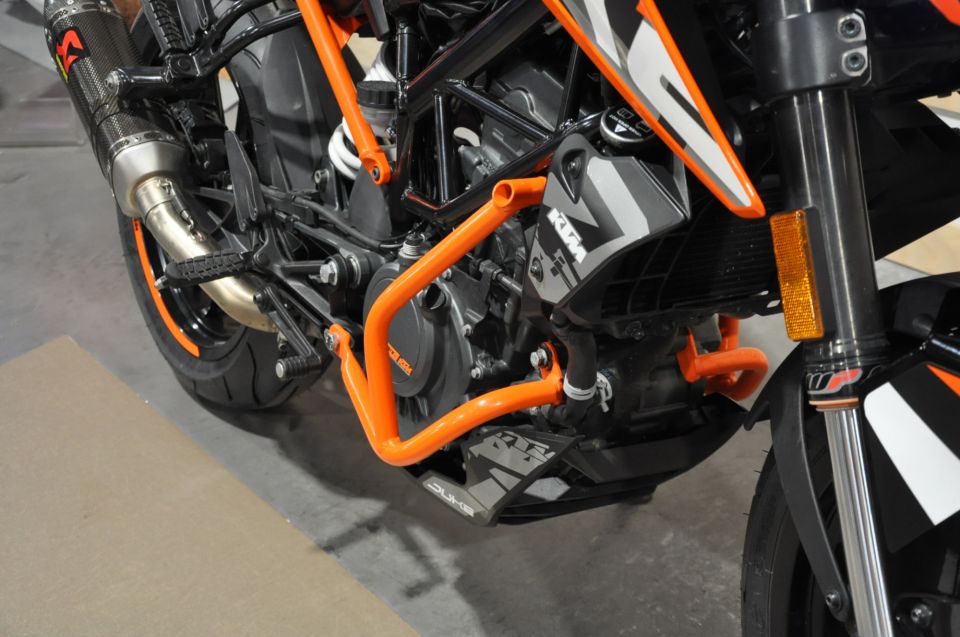 KTM 125 DUKE ABS 6