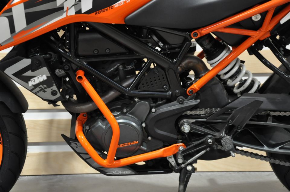 KTM 125 DUKE ABS 8