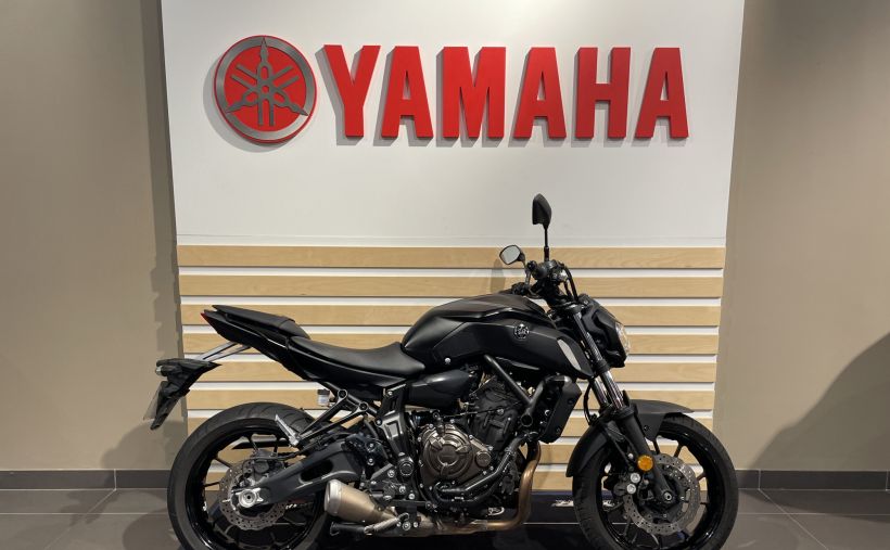 YAMAHA MT-07 0